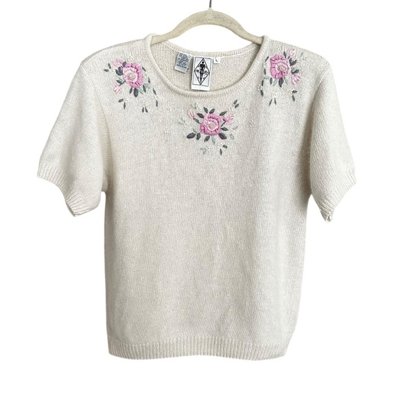 Vintage Sweaters - Vintage Silk Angora Floral Embroidered Short Sleeve Sweater Cottagecore Girly M‎